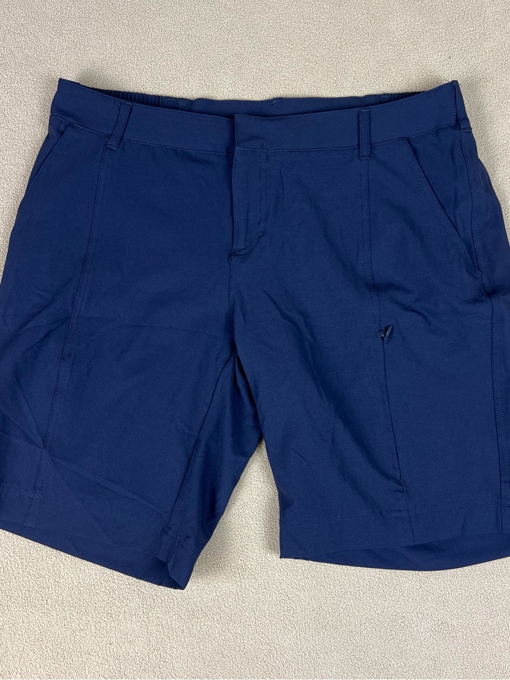 32 Degrees Cool Ladies Cargo Shorts, Navy Blue. Women's Sz M (8-10)